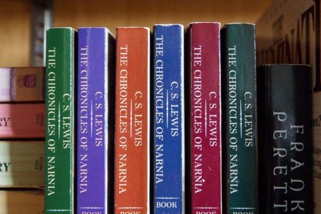 7 razones para leer series de libros en inglés - Take it English
